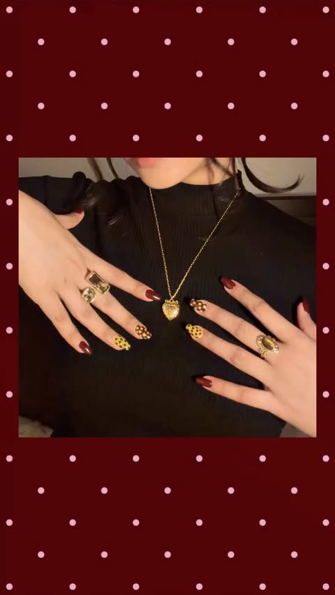 Instagram post by @czntht_ for En Route Jewelry. Caption reads: another jewelry haul with @enroutejewelry_.