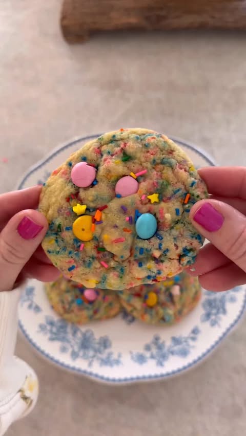 Instagram post by @organizewithrosie for Fancy Sprinkles. Caption reads: [...] sugar cookies are packed with....