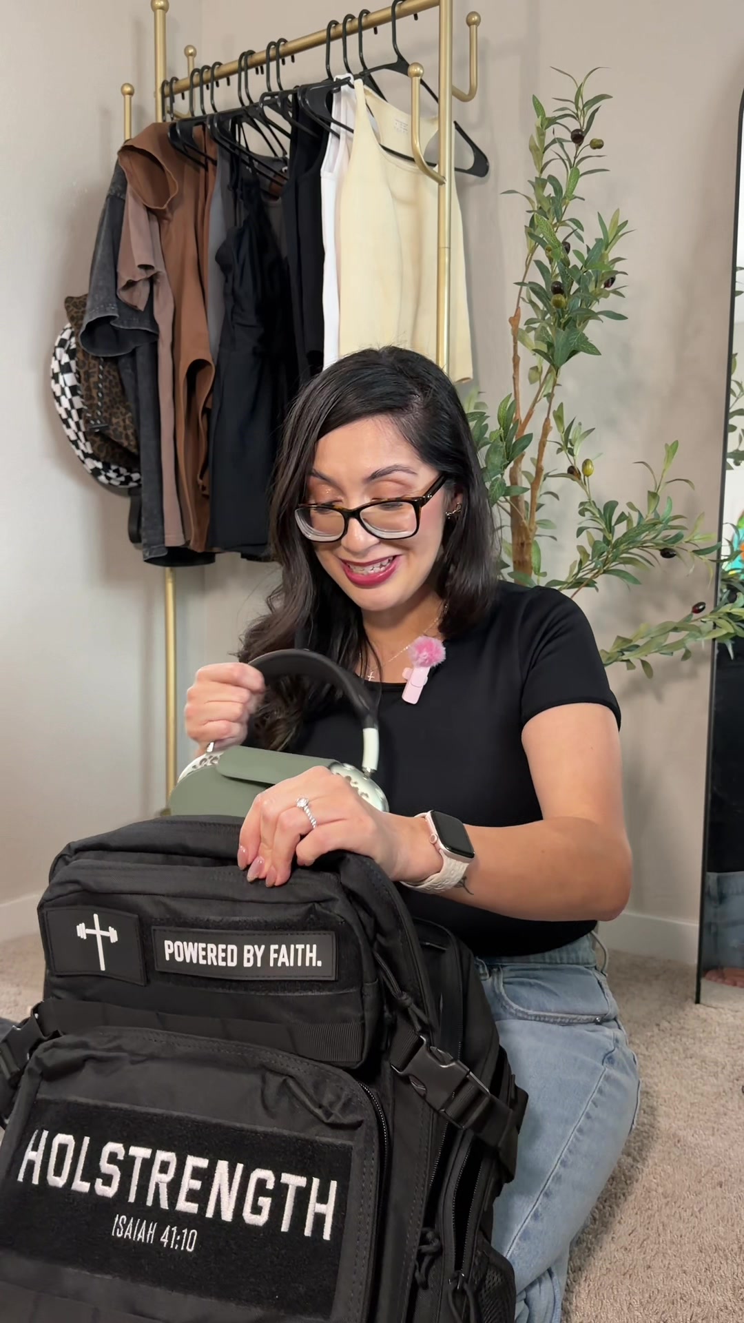 TikTok post by @crystalslovelychaos for HolStrength. Caption reads: I got all my gym goods in my new @HolStrength....