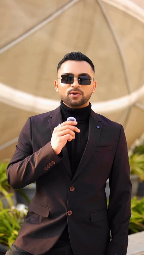 Instagram post by @mayursanap_ for Flipkart. Caption reads: Upgraded my wedding fits during Flipkart’s....