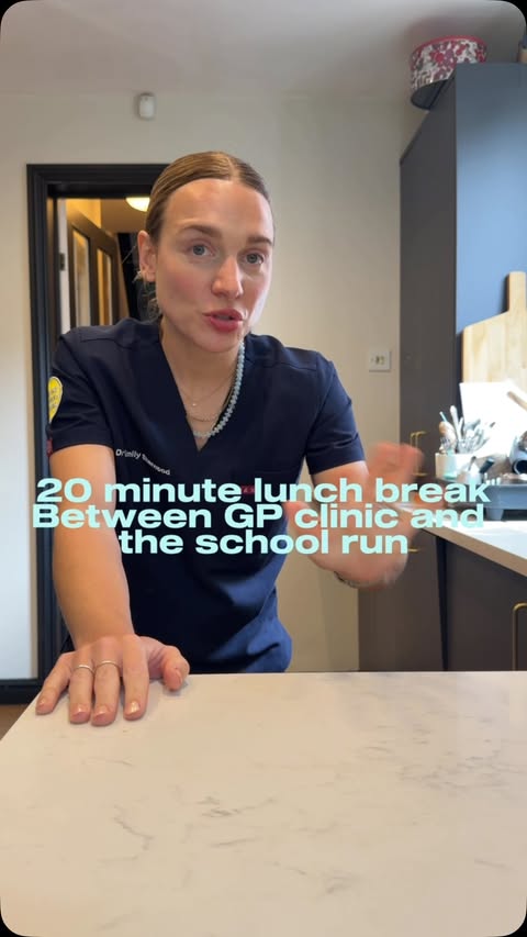 Instagram post by @emily.jackman_ for itsu. Caption reads: [...] I need lunch to be quick and easy. These....