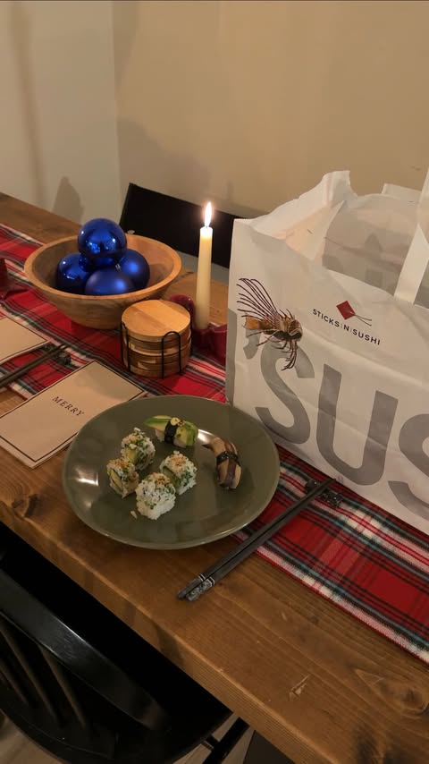 Instagram post by @hannaheyerman for Deliveroo. Caption reads: ad bringing date night back home with @deliveroo....