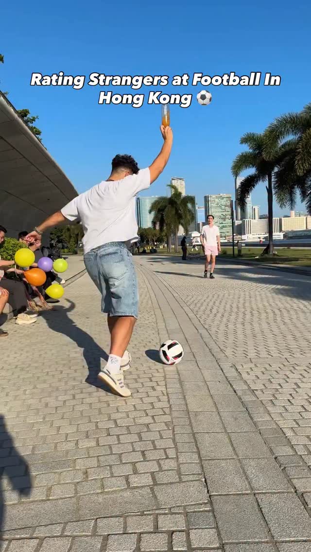 Instagram post by @tuvok12 for Discover Hong Kong. Caption reads: The last person wasn’t expecting this type of....