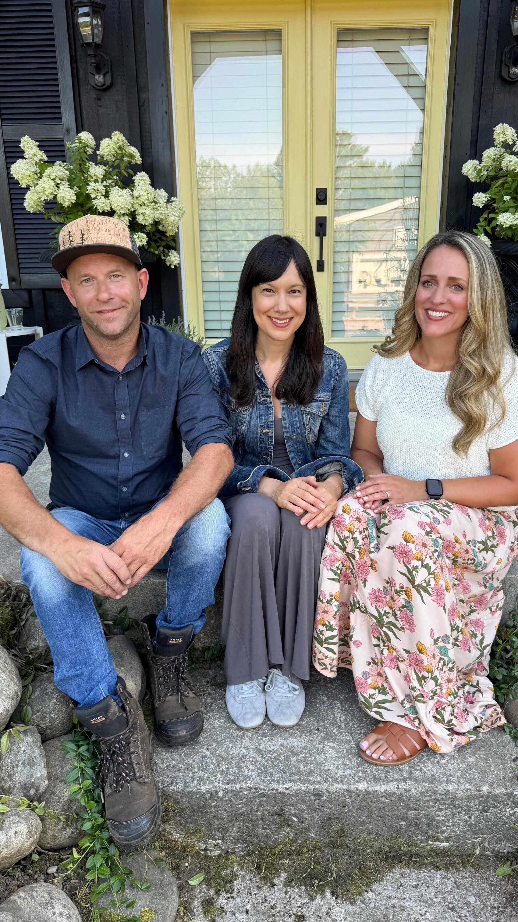 Instagram post by @samanthapynn for Home Hardware. Caption reads: Hello Briarwood! Hello Ebony and sunshine-y Arctic....