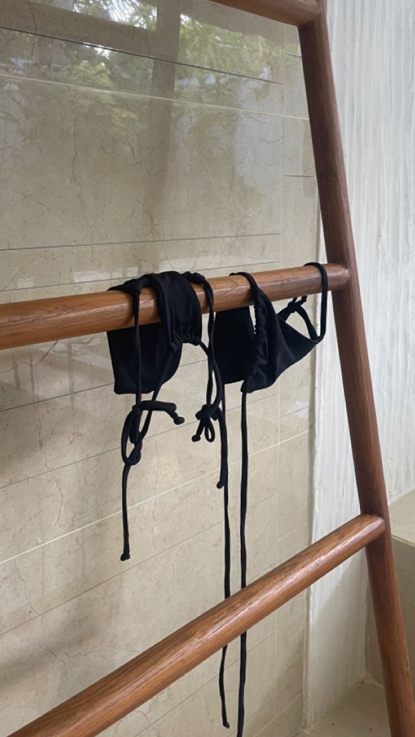 Instagram post by @0emmamac for Redken. Caption reads: Sabrina Carpenter hair in under 30 mins? say less.....