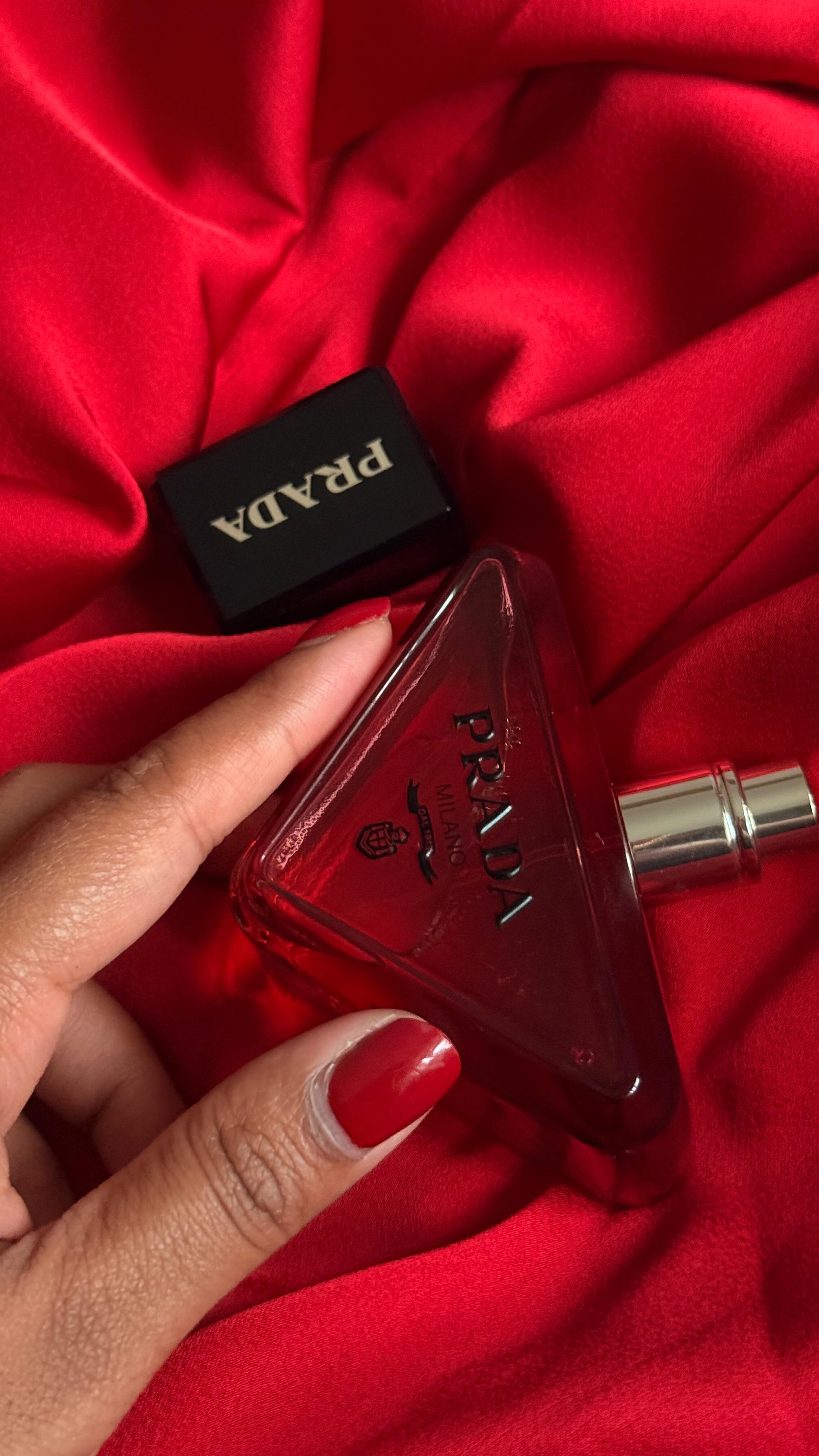 Instagram post by @veeneesta for WPP. Caption reads: AD| If you love a woody–floral scent that feels....