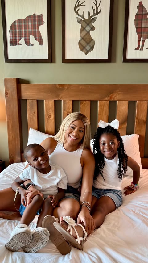 Instagram post by @iambrilliantglam for Great Wolf Lodge. Caption reads: #hostedstay A weekend at @greatwolflodge....