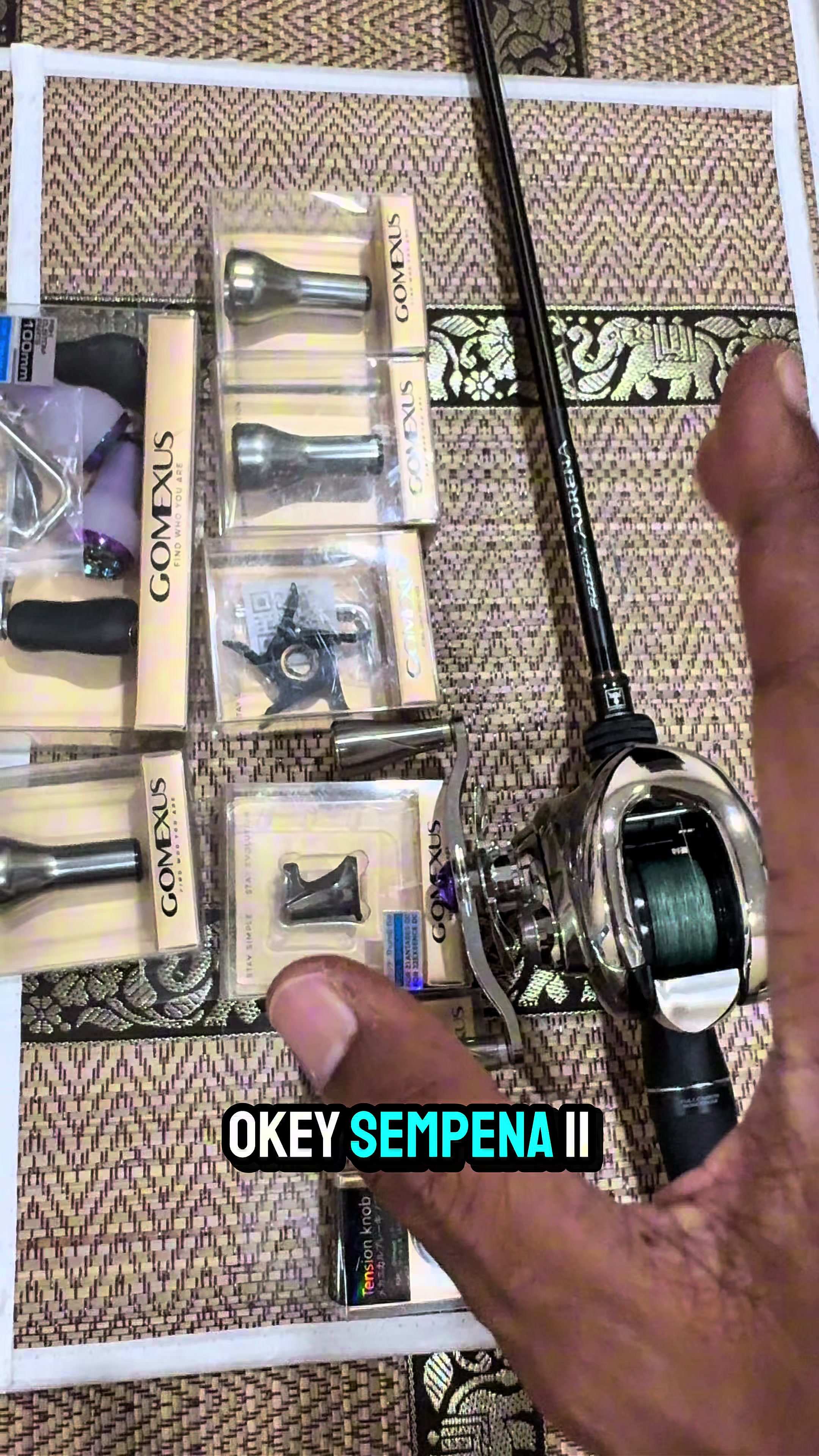 TikTok post by @hmdmakdi for Gomexus. Caption reads: Mari guys 11.11 Mega Sale. @Gomexus buat sale kaw....