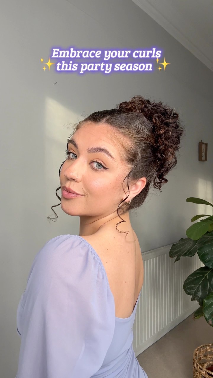 Instagram post by @sophiemariecurly for CURLSMITH. Caption reads: Leave straightening in the past and let your curls....