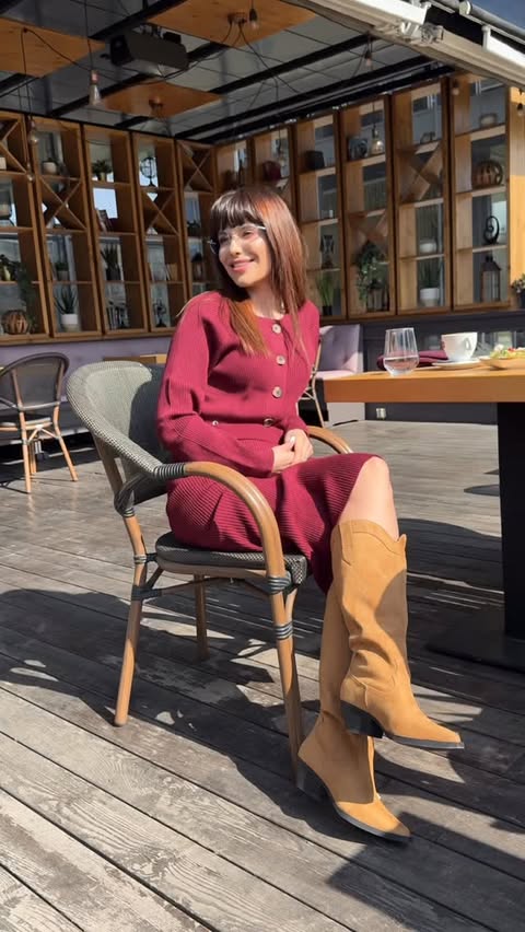 Instagram post by @sorr.sorrr for Bonprix. Caption reads: Good morning ☕️🥑 Outfit @bomprix 👢....