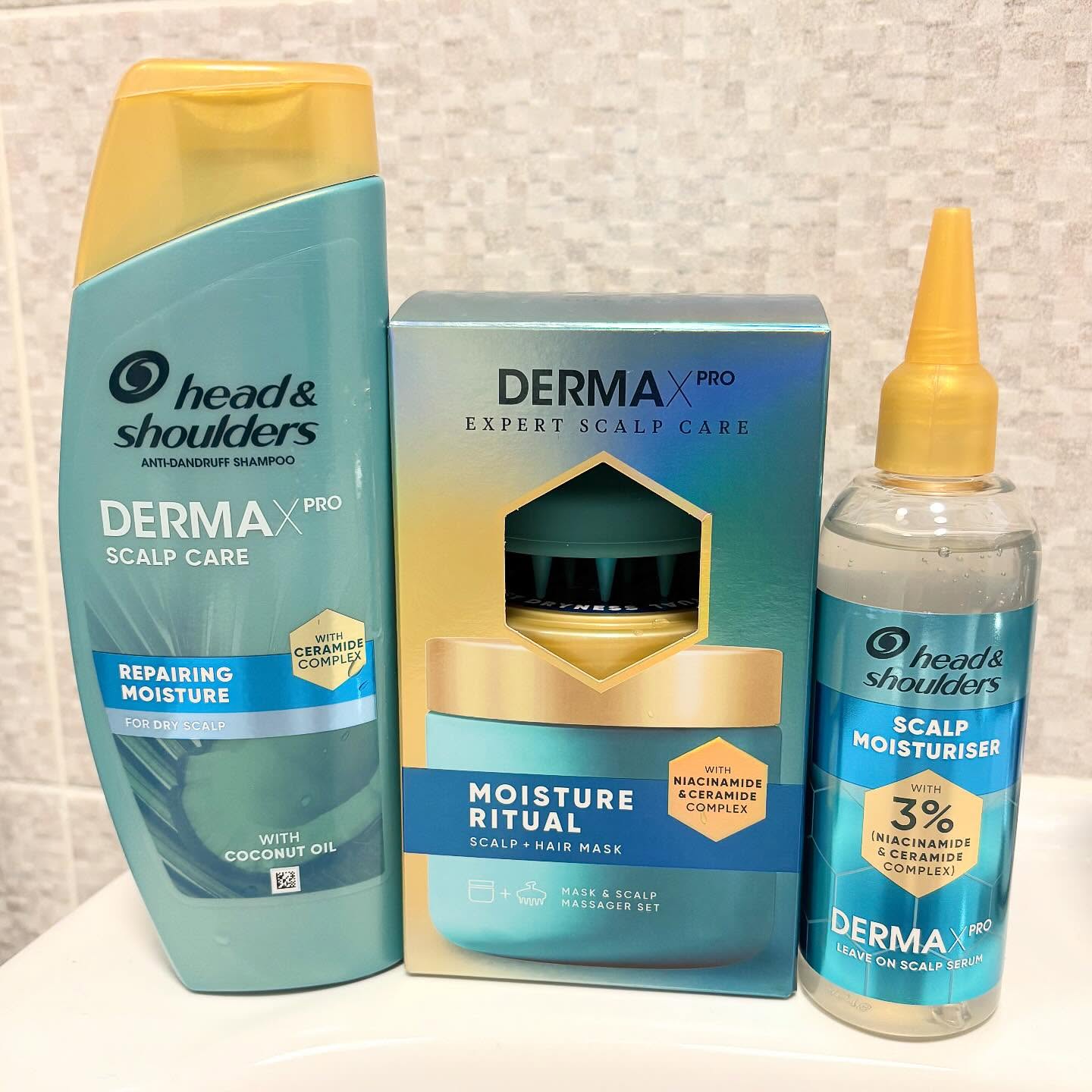 Instagram post by @streets_at_sixteen for SuperSavvyMe. Caption reads: [...] DERMA X PRO a go 😍 Thank you....