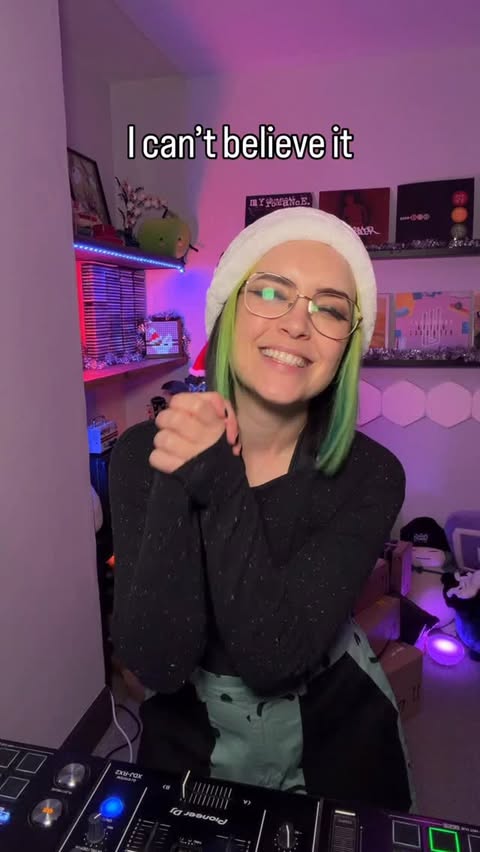 Instagram post by @itsgemmaedwards for Twitch. Caption reads: [...] [niche content warning lol]

Thanks....