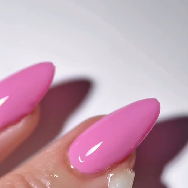 Instagram post by @paula.aygor for COSLUS. Caption reads: Nail DIYs made simple with @coslus_global 👏🏼👏🏼....