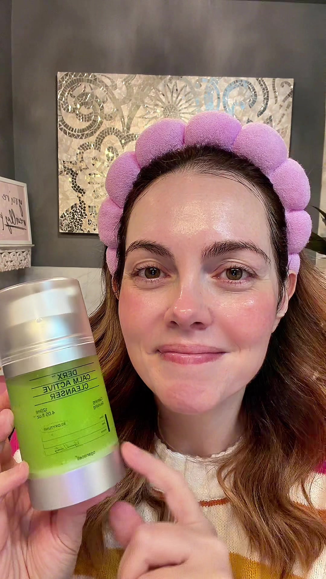 TikTok post by @pandanamonium for Oganacell. Caption reads: [...] cleanser give you an oxygen facial?....