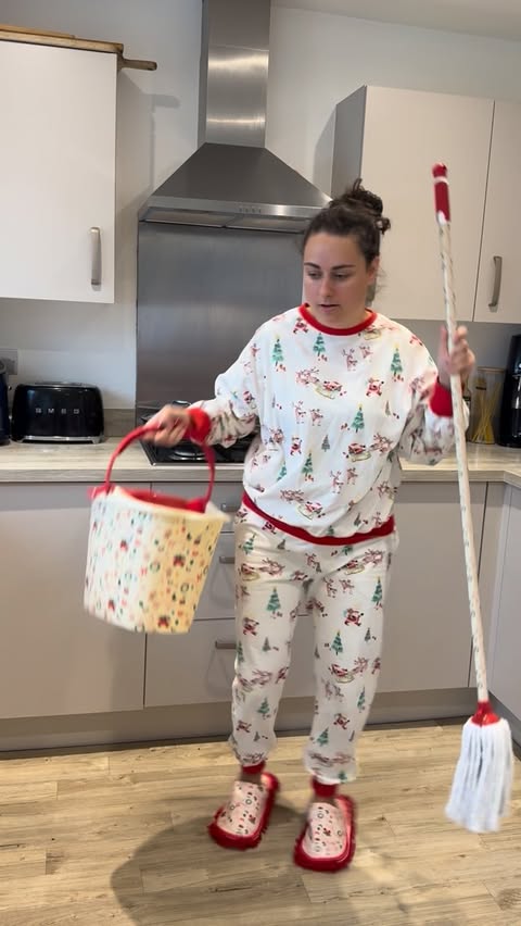 Instagram post by @joy_in_cleaning for Wilko. Caption reads: This song says it all🎶🎄🎅🏼❄️

How CUTE is this....