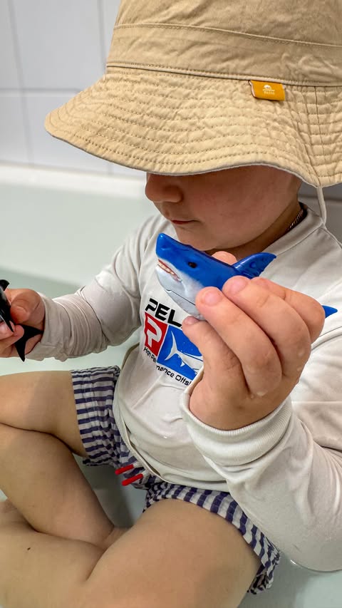 Instagram post by @lazandemmie for ZURU Toys. Caption reads: Bath time just got a MAJOR upgrade 🛁🦈 The kids....