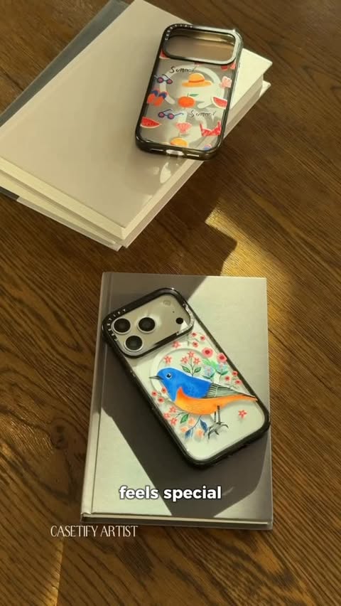 Instagram post by @_helena__dan for CASETiFY. Caption reads: [...] my everyday aesthetic.
Discover it at....