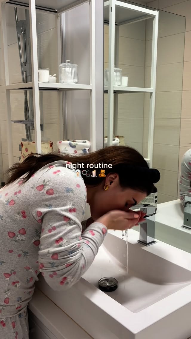 Instagram post by @thatgirlannesophie for Saturday Skin. Caption reads: Cozy night routine at home....