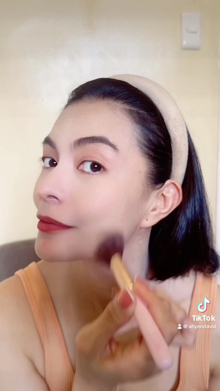 Instagram post by @ahyendavid for Ellana Cosmetics Official. Caption reads: Come and get ready with me as I do my Mommy....