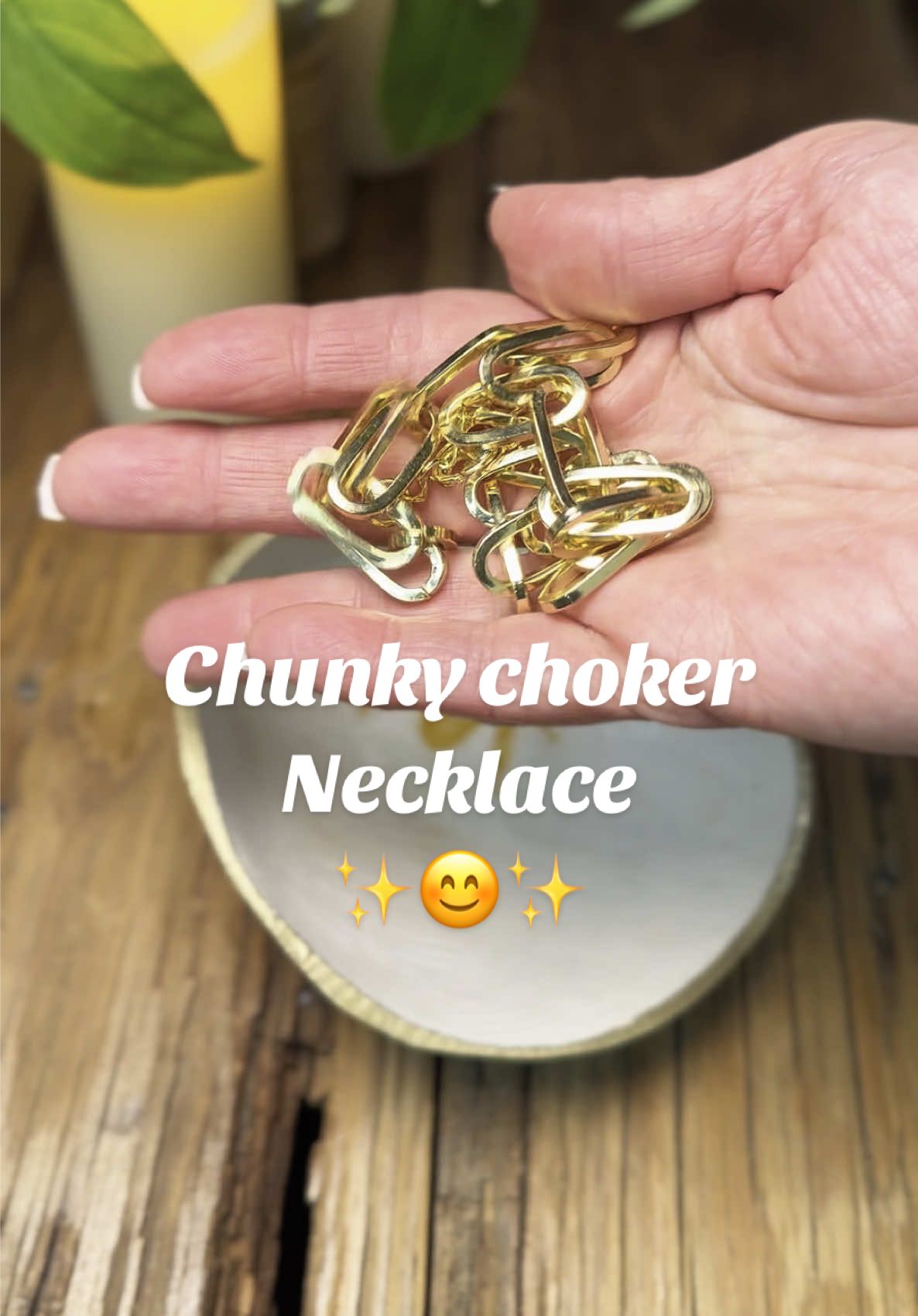 TikTok post by @jillsteelmanmotherhood for Pavoi. Caption reads: [...] #choker #paperclip #necklaces @PAVOI .