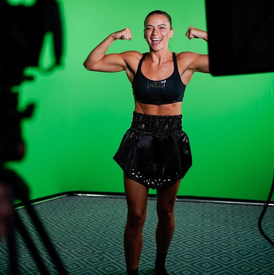 Instagram post by @skyebnic for Everlast. Caption reads: Everyone waiting for your downfall shall wait in....