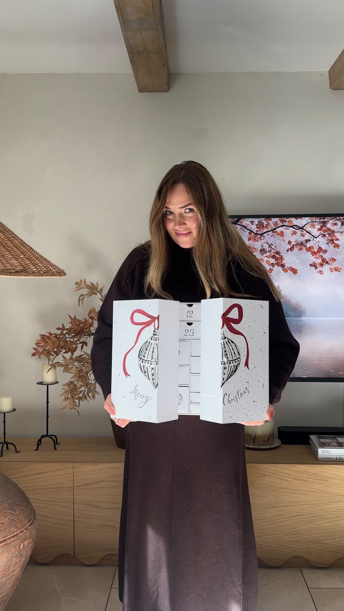 Instagram post by @mishkashoe for The White Company. Caption reads: ad ✨ Advent calendar season is here ✨
This beauty....