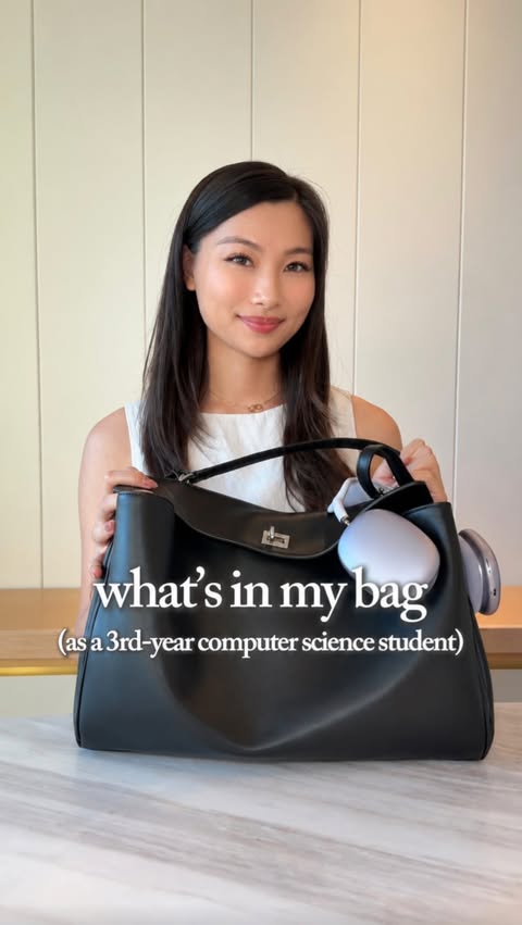 Instagram post by @mia_yilin_ for SanDisk. Caption reads: [...] #university #studentlife #study #ad @sandisk.