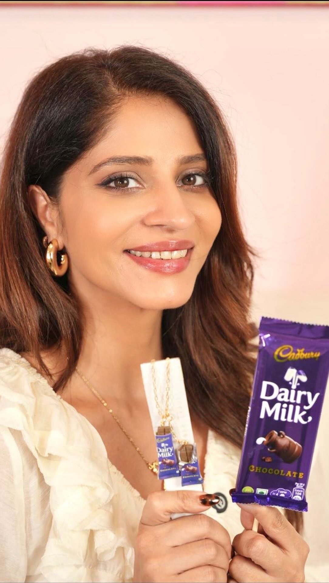 Instagram post by @shwetmahadik for Cadbury Dairy Milk. Caption reads: This year, celebrate Friendship Day, with the....