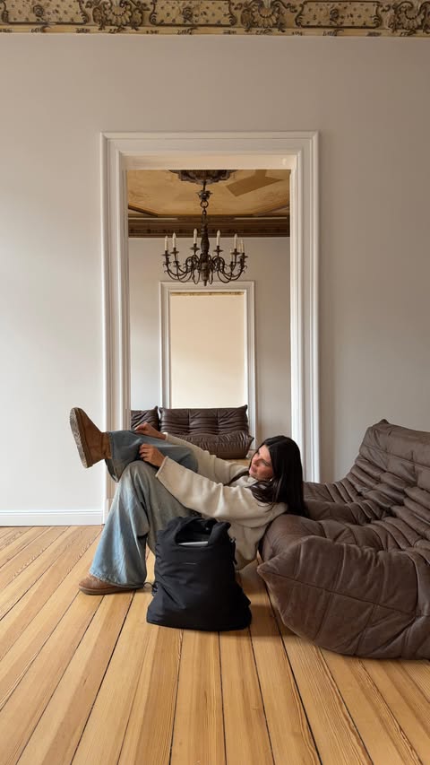 Instagram post by @josephine_joseph for Kapten Son. Caption reads: Anzeige: Santa was calling.. 
@kaptenandson.de.