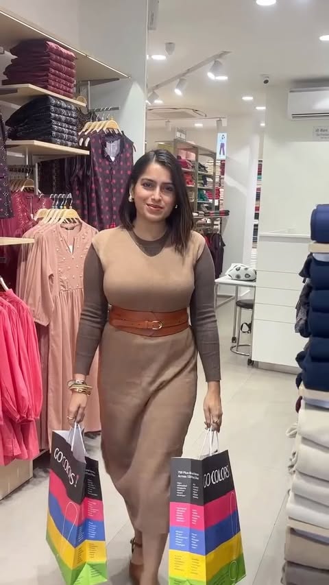 Instagram post by @snehalmishraa for Go Colors. Caption reads: [...] how could I resist when I spotted my....