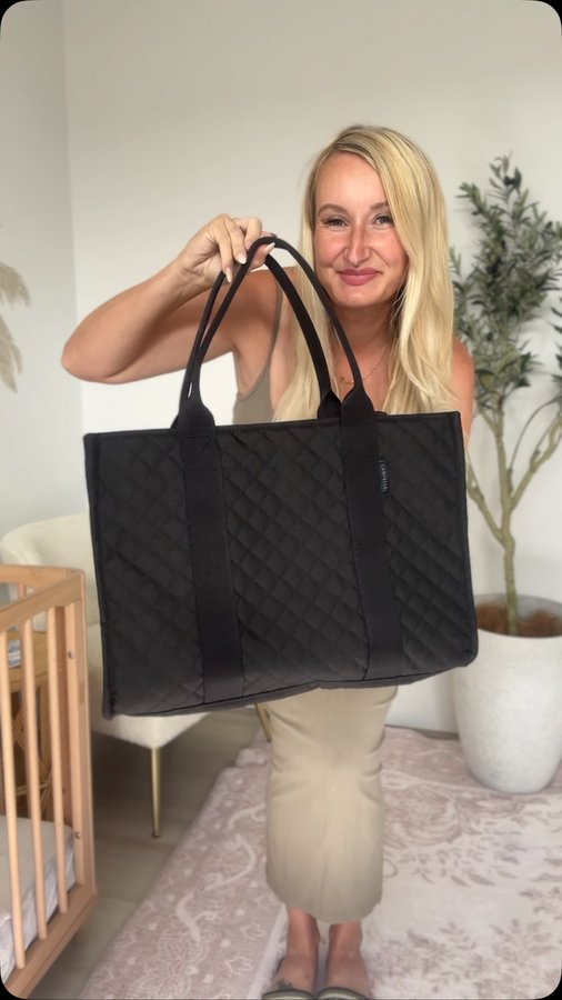 Instagram post by @riverwildw for Canvelle. Caption reads: [...] bag and found the perfect one from @canvelle....
