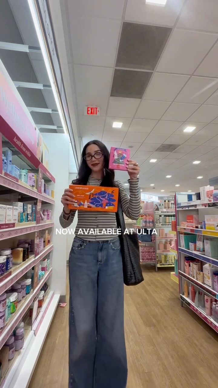 Instagram post by @elevenesthetician for Good Molecules. Caption reads: your 2025 holiday gift guide has now arrived!!!....