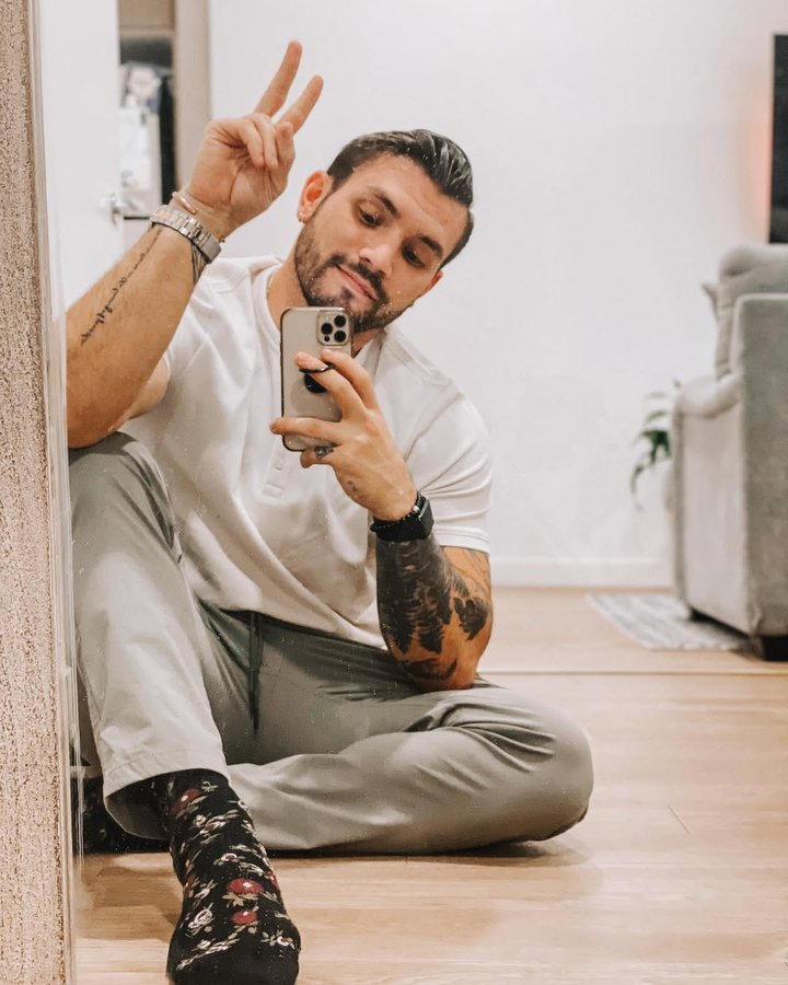 Instagram post by @justacramp for Havenly. Caption reads: I’m pretty excited to partner up with @thehavenly....