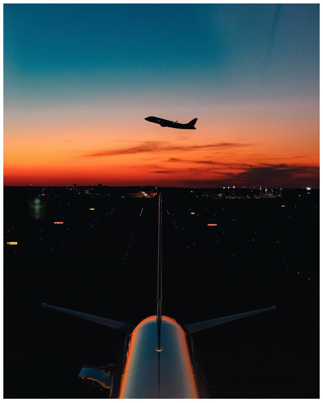 Instagram post by @ioegreer for American Airlines. Caption reads: photographed from the air & the lounge with....