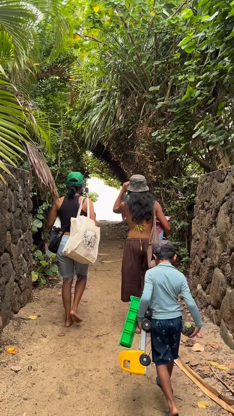 Instagram post by @rachelmariean for Alaska Airlines. Caption reads: Somewhere between takeoff and touchdown,....