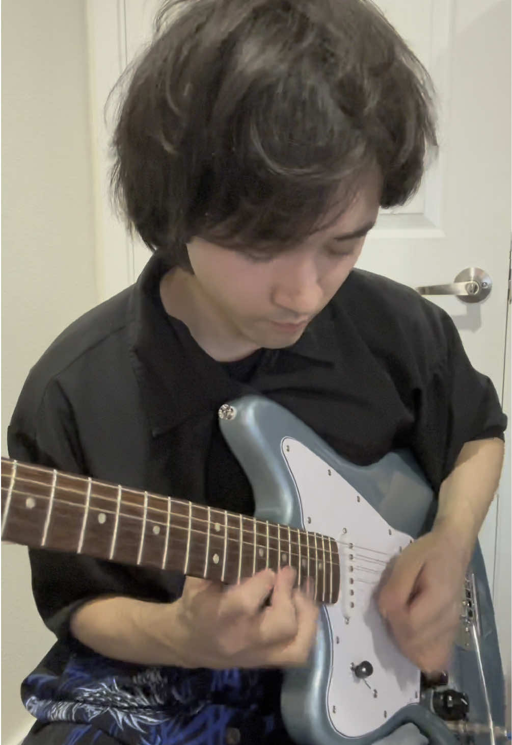 TikTok post by @felixbosquesh for Fender. Caption reads: thank you @Fender for sending me this beast of a....
