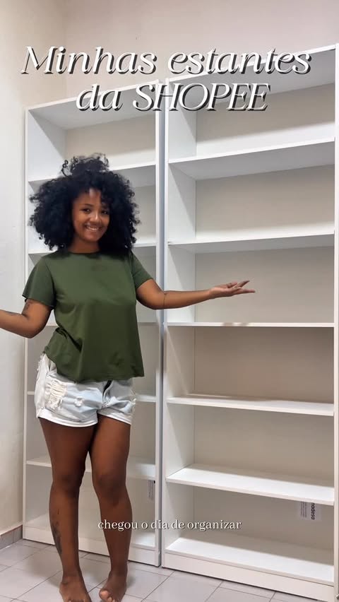 Instagram post by @negra_marla for Shopee. Caption reads: 💖 ID: AKK-LEQ-URE
 @shopee_br 

Corre para....