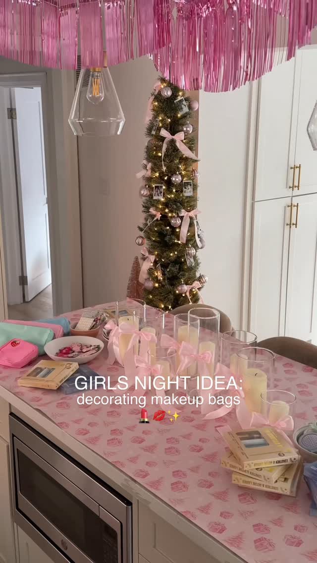 Instagram post by @convinoboard for Babe Original. Caption reads: Who needs Santa’s workshop when you’ve got us....