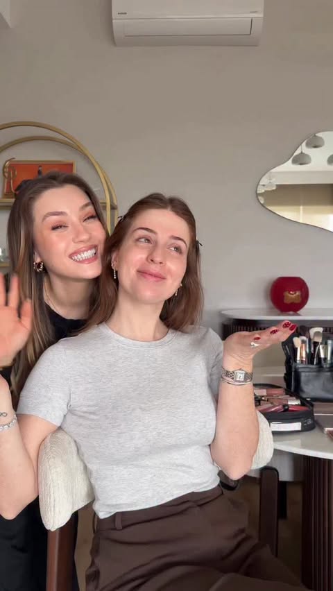 Instagram post by @makeupbusraungan for Bobbi Brown Cosmetics. Caption reads: Kullandığım ürünler; @anastasiabeverlyhills Brow....