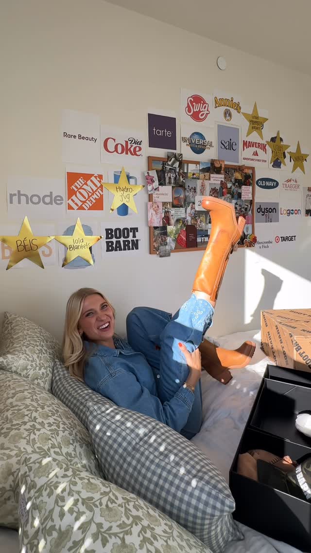 Instagram post by @sarah_sweeten_ for Universal Studios Hollywood. Caption reads: PERFECT TIMING!! 🙌🏼 we now officially have 7....