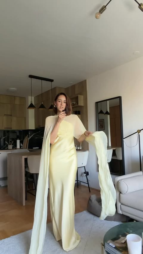 Instagram post by @katesusic for CAROLINA HERRERA. Caption reads: [...] Good Girl Jasmin Absolute parfem....