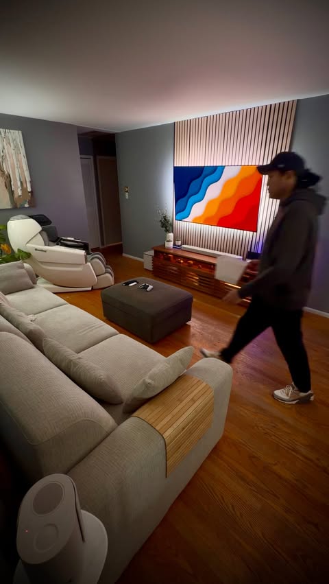 Instagram post by @make.one.studio for Bose. Caption reads: [...] enjoy movie nights. In comes the new Bose....