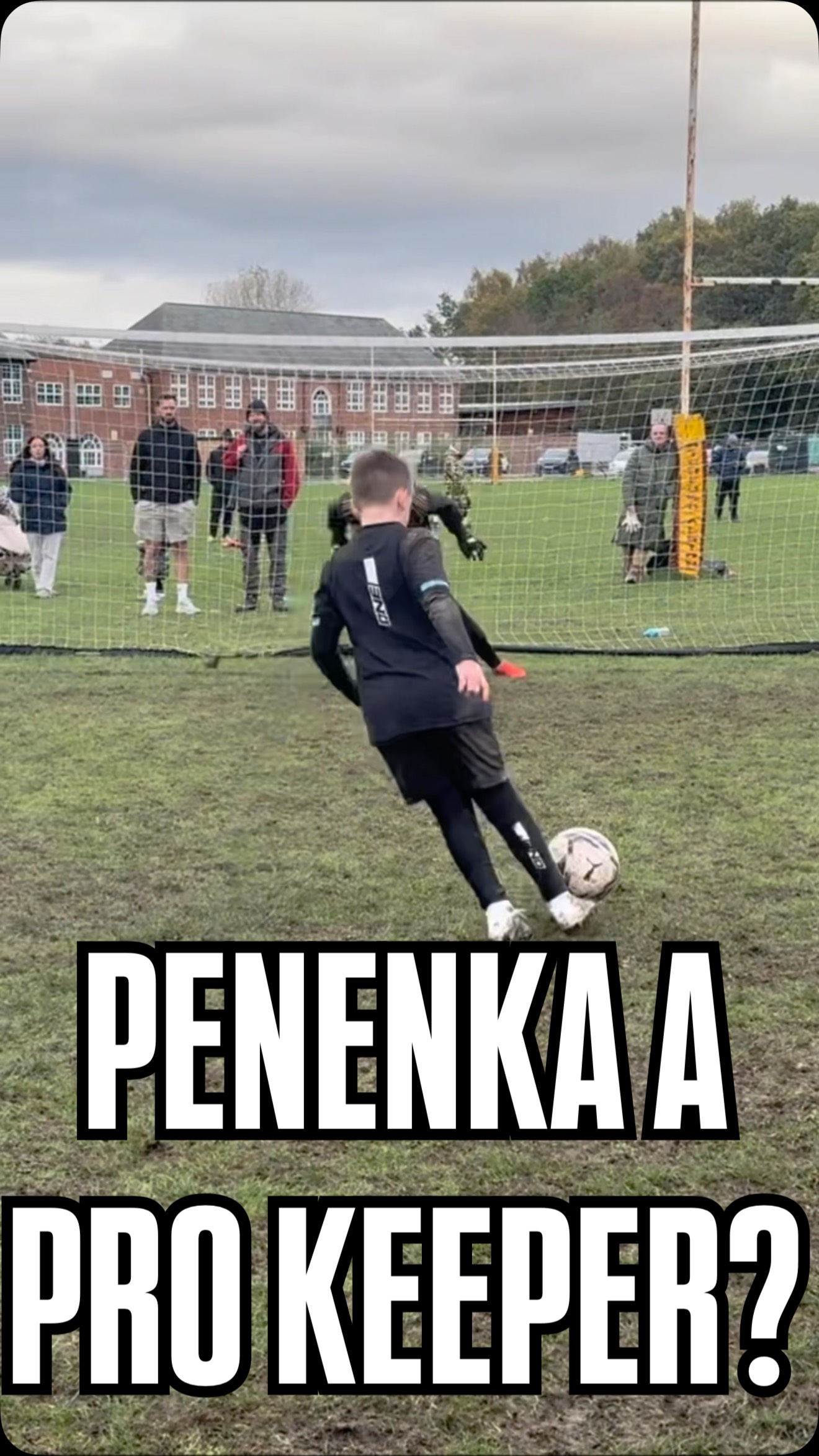 Instagram post by @kid_de_gea for The One Glove. Caption reads: [...] - The Legend… @scottloachgk 
.
.
🧤....