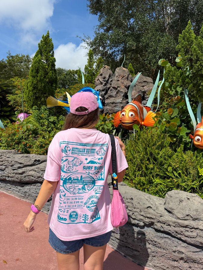 Instagram post by @magicalfindsuk for Skinnydip London. Caption reads: [...] we wear pink 💗✨🎟️

🔖 tee =....