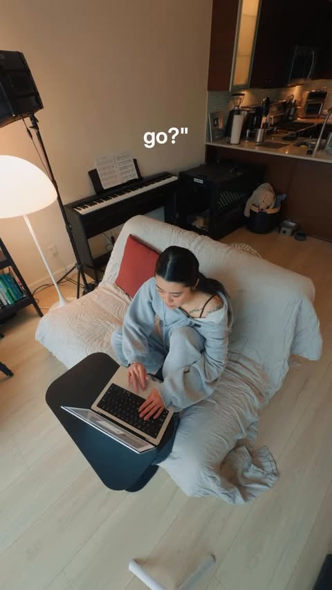 Instagram post by an influencer for Notion. Caption reads: [...] lunch 👀 That’s why I built a @Notionhq....