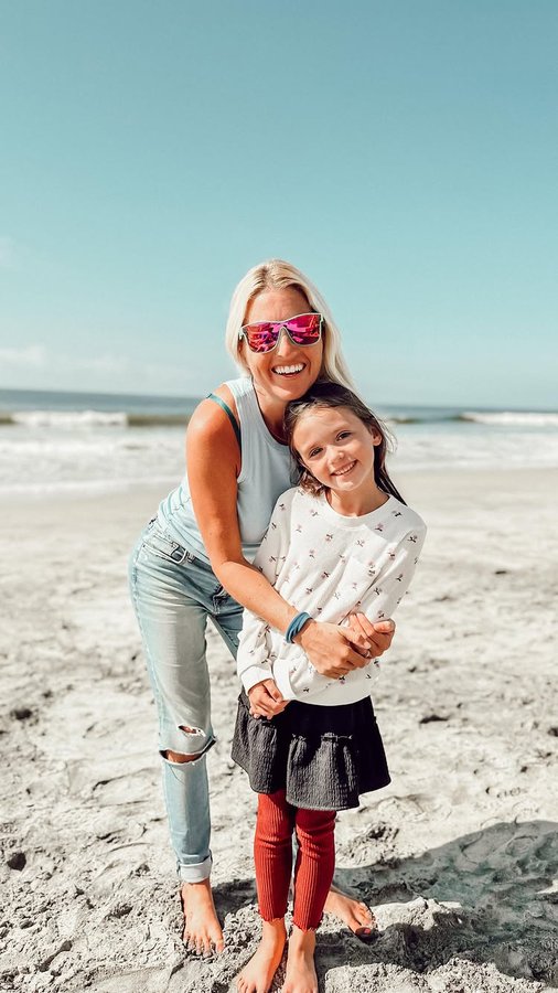 Instagram post by @stayinghomesawyer for MomSelect. Caption reads: Did you know there’s a panel of parents who are....