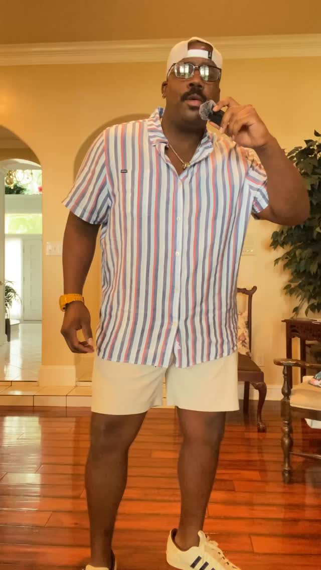 Instagram post by @dr.deejaysheart for Chubbies. Caption reads: @Chubbies doesn’t need a jingle to show you how....