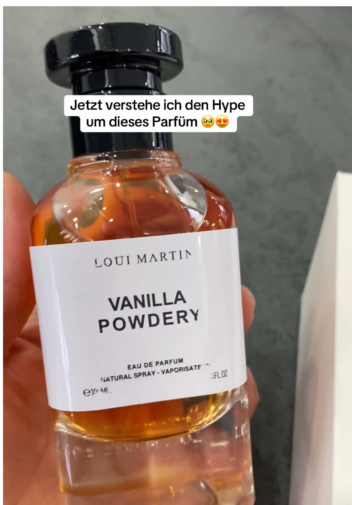 TikTok post by @narin_mrd for Aprizo. Caption reads: [...] #parfumereccomended #vanillaperfume....