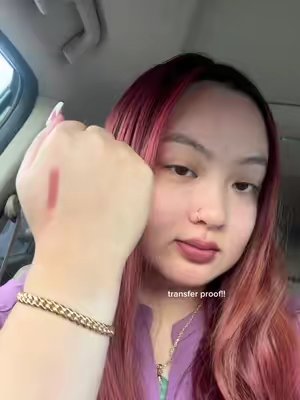 TikTok post by @elenaaa_nguyen for JOOCYEE US. Caption reads: [...] has a great day ⭐️ new lippie from @JOOCYEE....