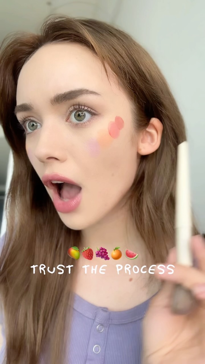 Instagram post by @pattylawliet for DearDahlia. Caption reads: AD | Tropical smoothie blush combo with....